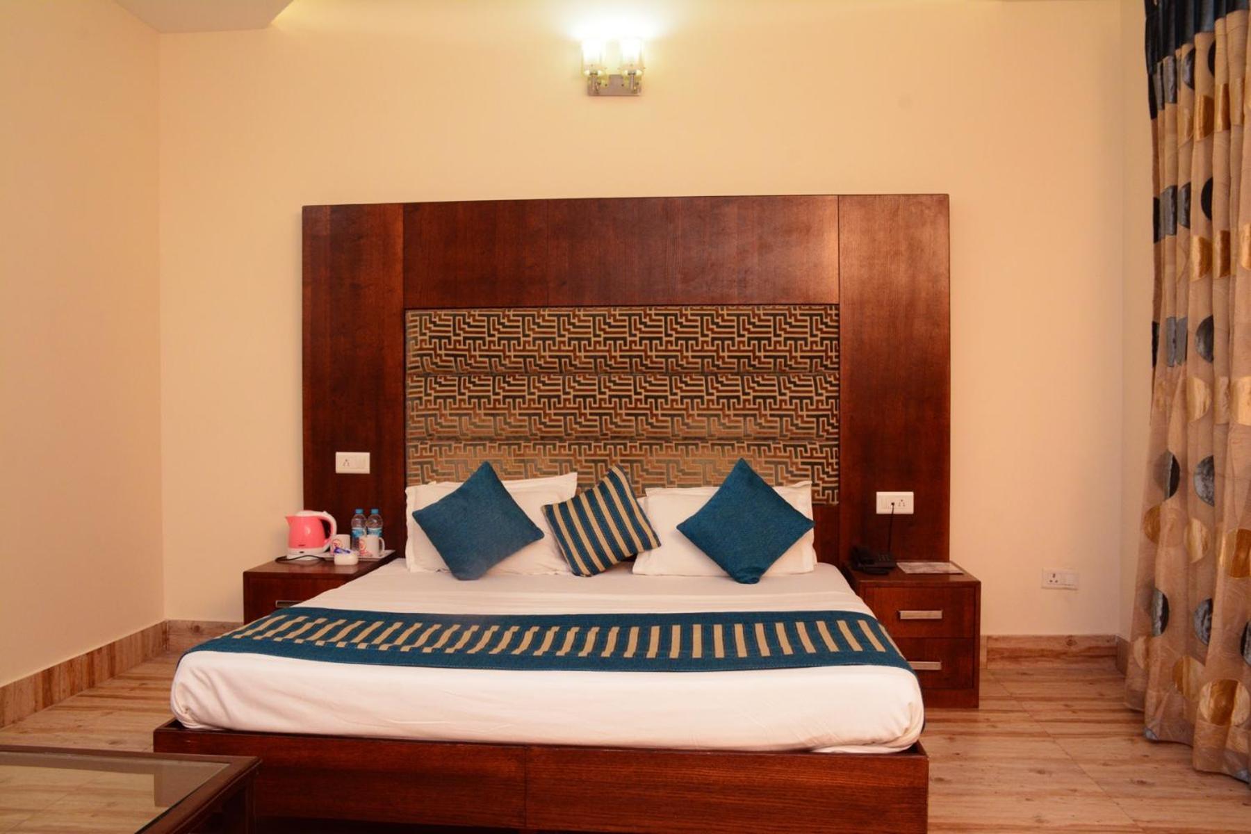 Dee Park View Jammu Джаму Екстериор снимка